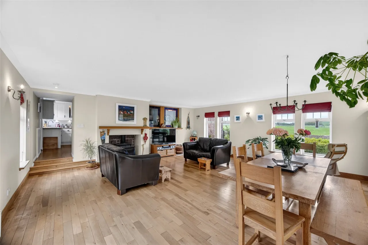 Tanglewood, Glassel, AB31, photo 3