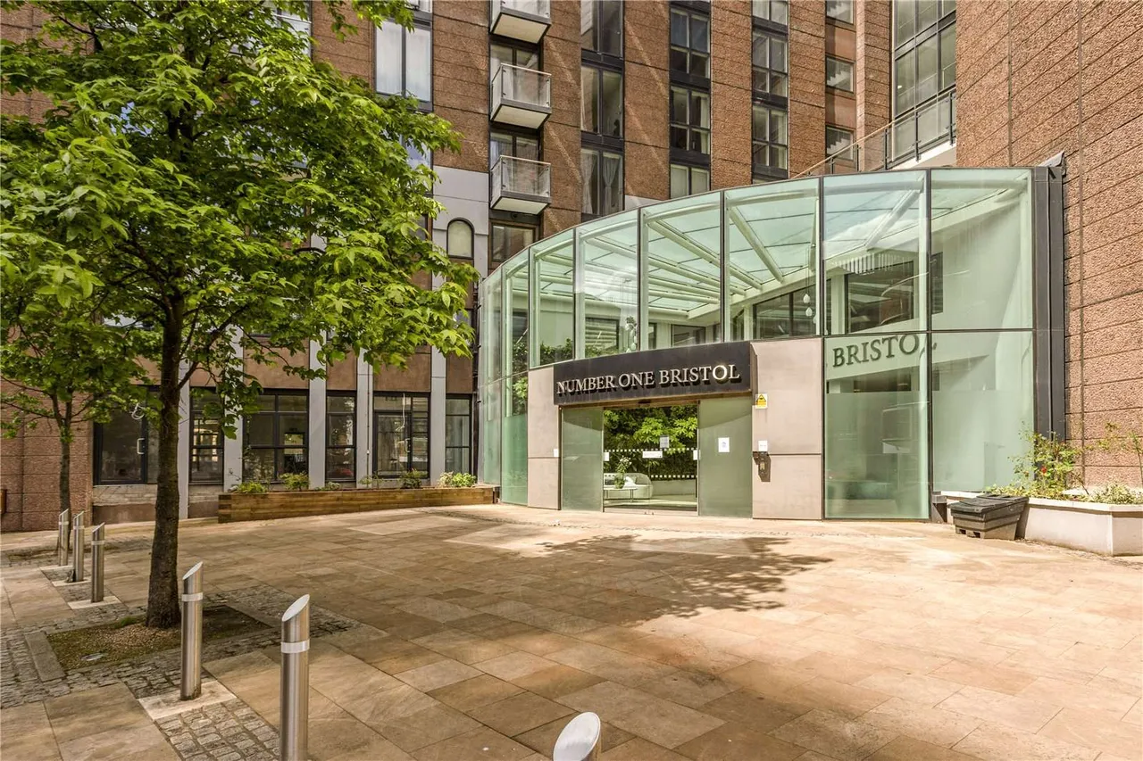 2 bed flat for sale, Lewins Mead, Bristol, BS1