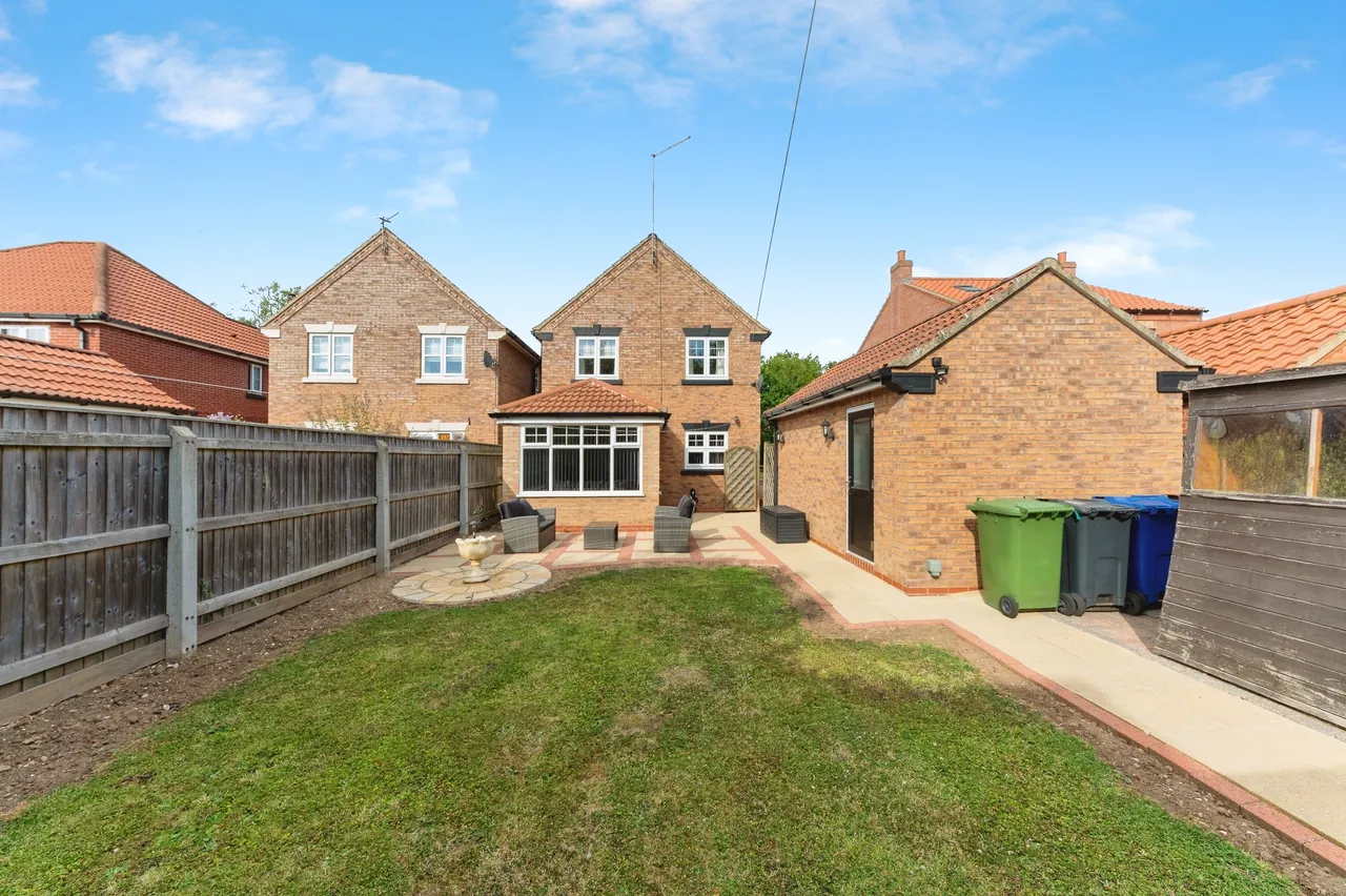 Cornflower Close, Healing, DN41, photo 14