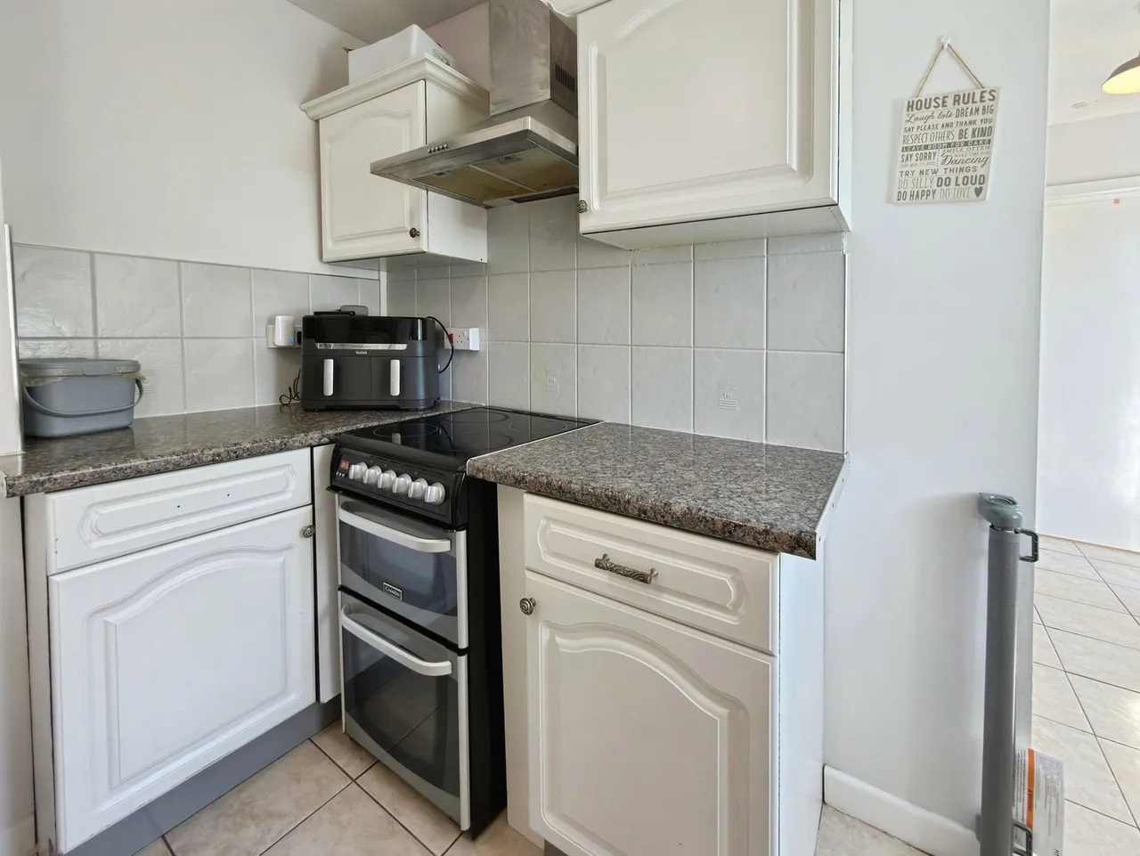Penderry Road, Penlan, photo 10