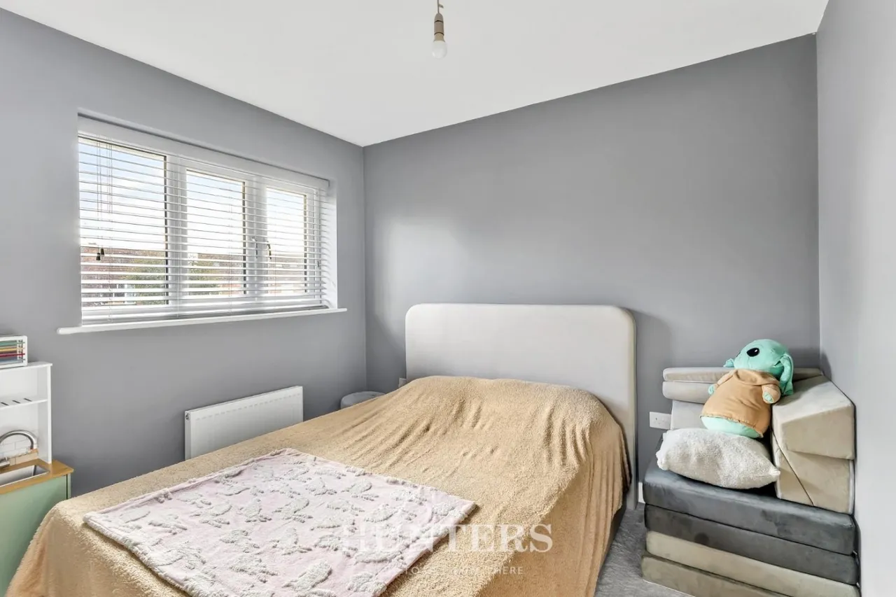 Woburn Green, Middleton, M24, photo 12