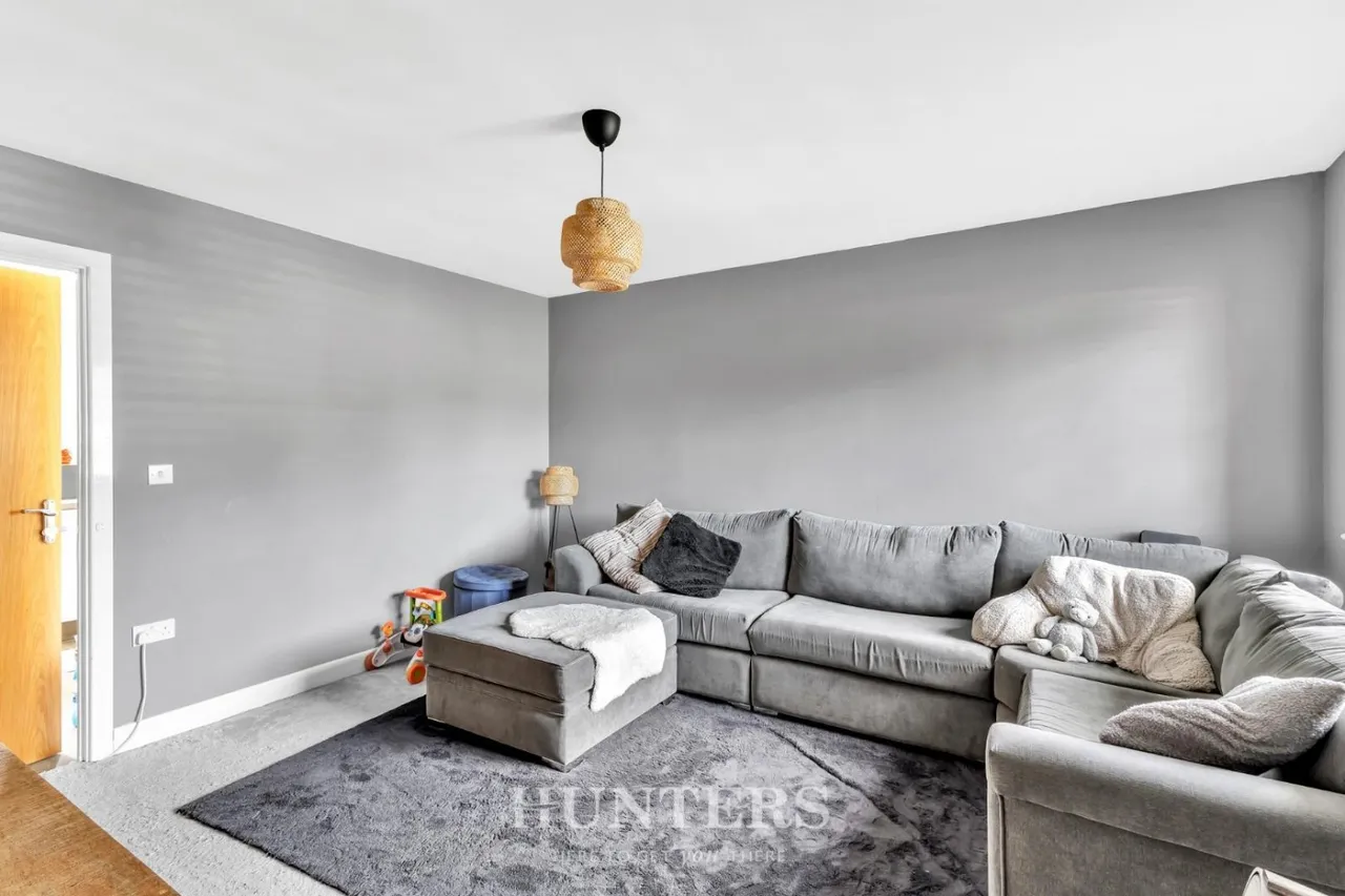 Woburn Green, Middleton, M24, photo 6