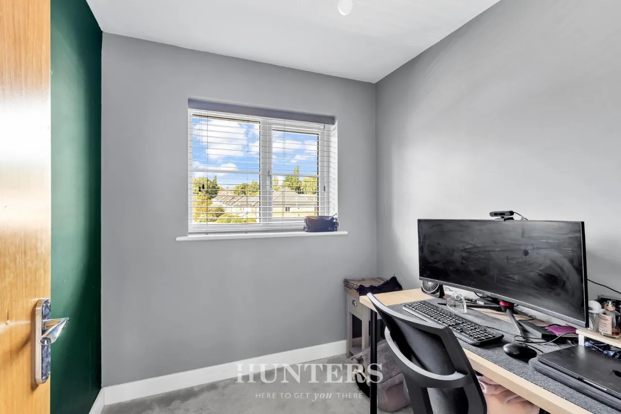 Woburn Green, Middleton, M24, photo 14
