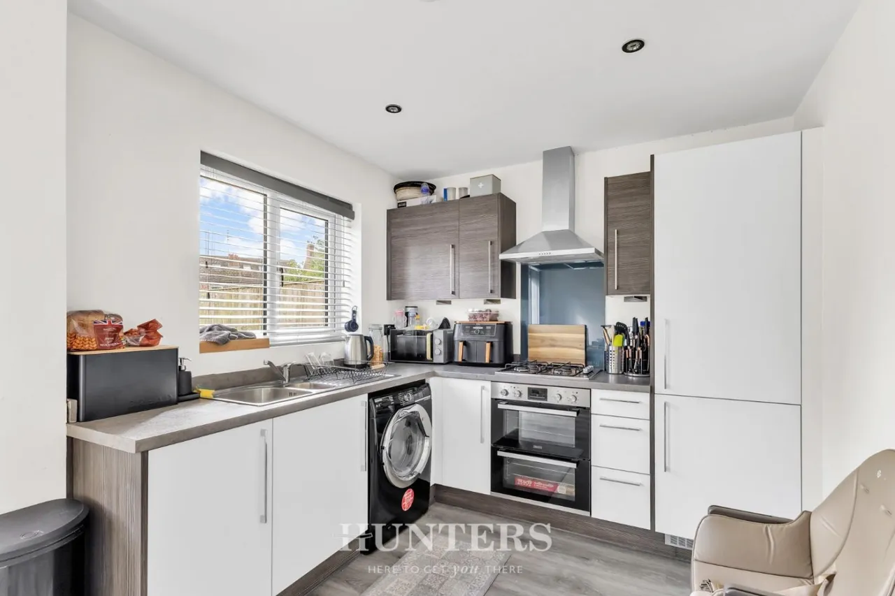 Woburn Green, Middleton, M24, photo 8