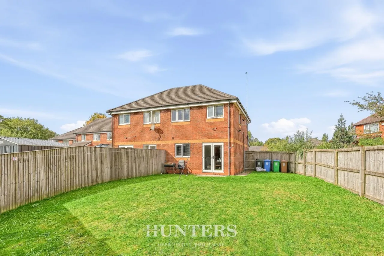 Woburn Green, Middleton, M24, photo 20