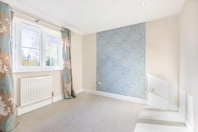 Lyndon Gardens, High Wycombe, HP13, photo 5