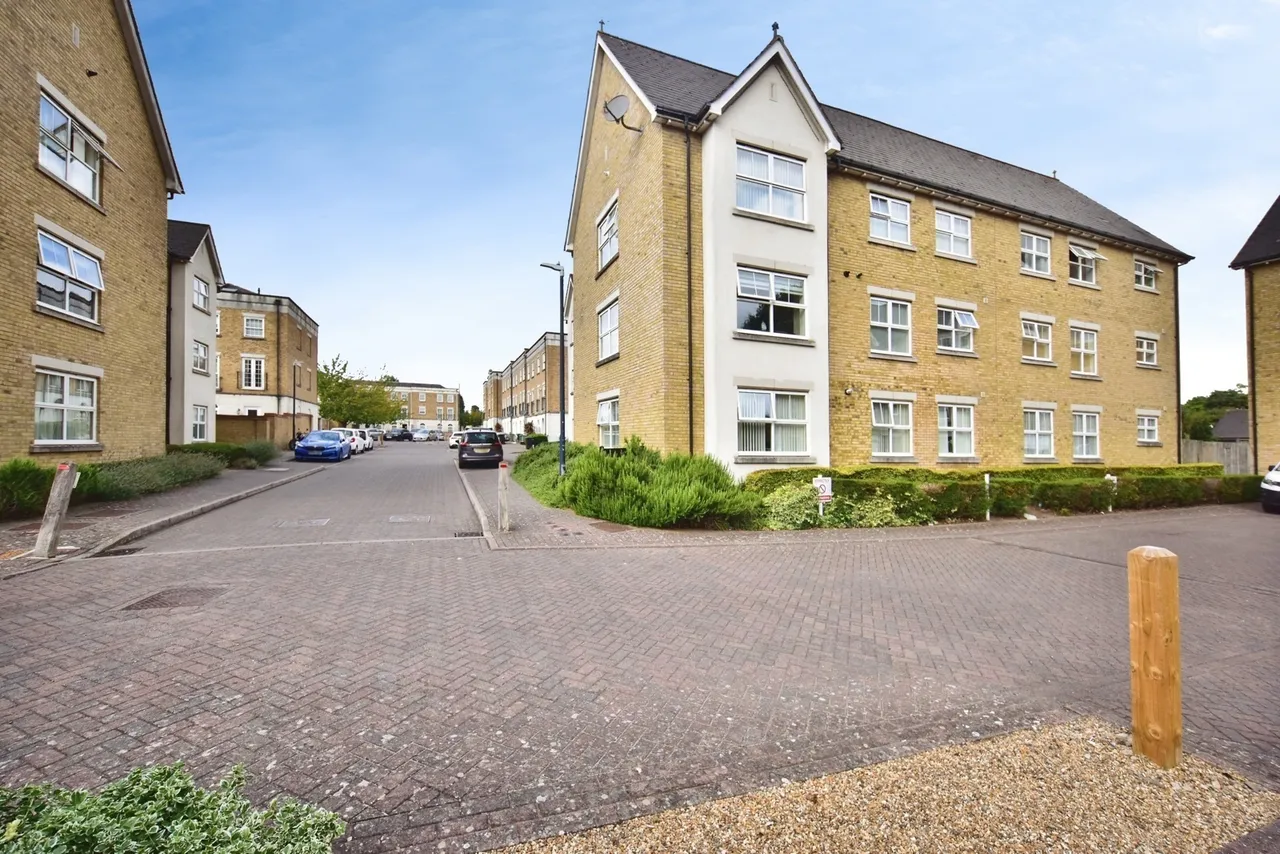 2 bed flat for sale — Angelica Square, MAIDSTONE, Kent, ME16