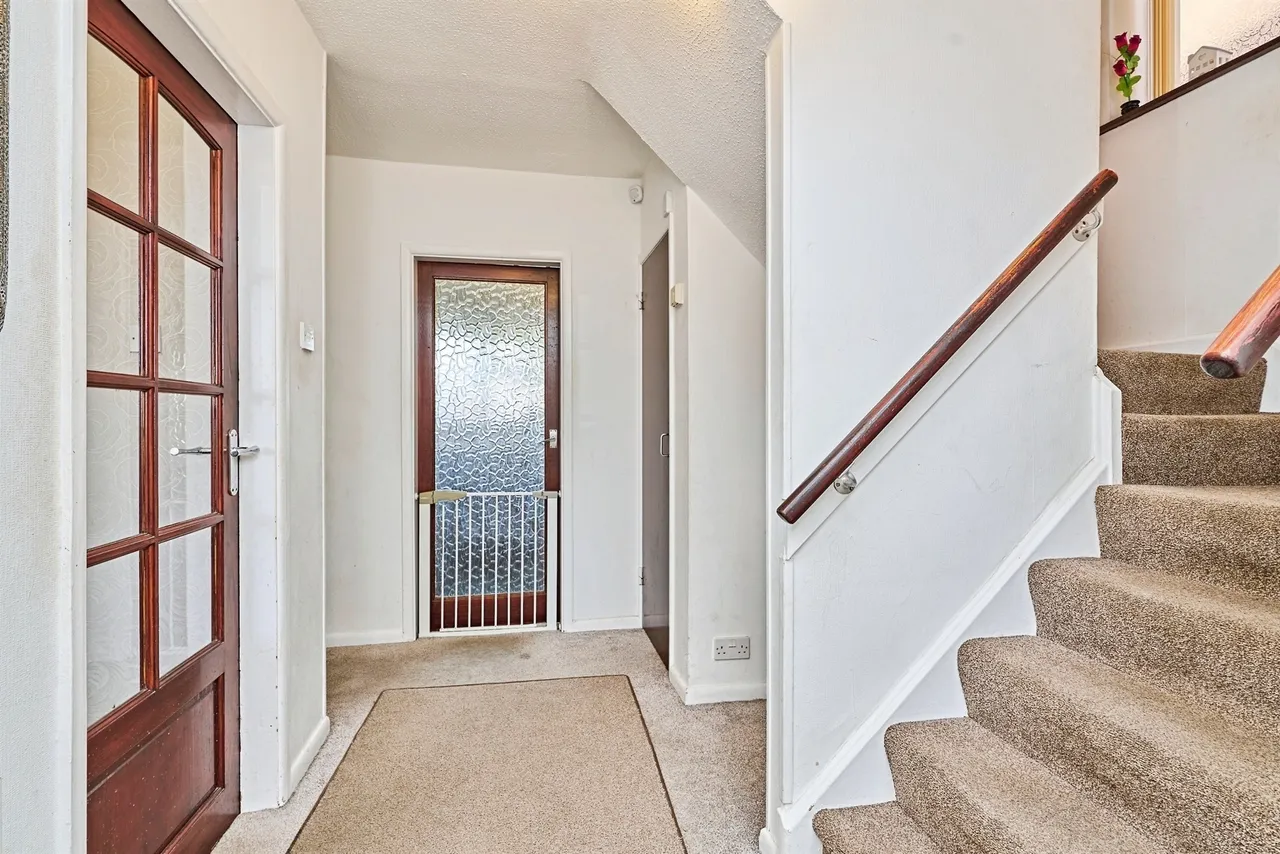 Central Avenue, Bilston, WV14, photo 13