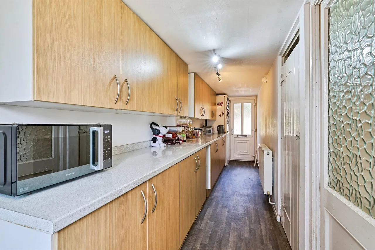 Central Avenue, Bilston, WV14, photo 6