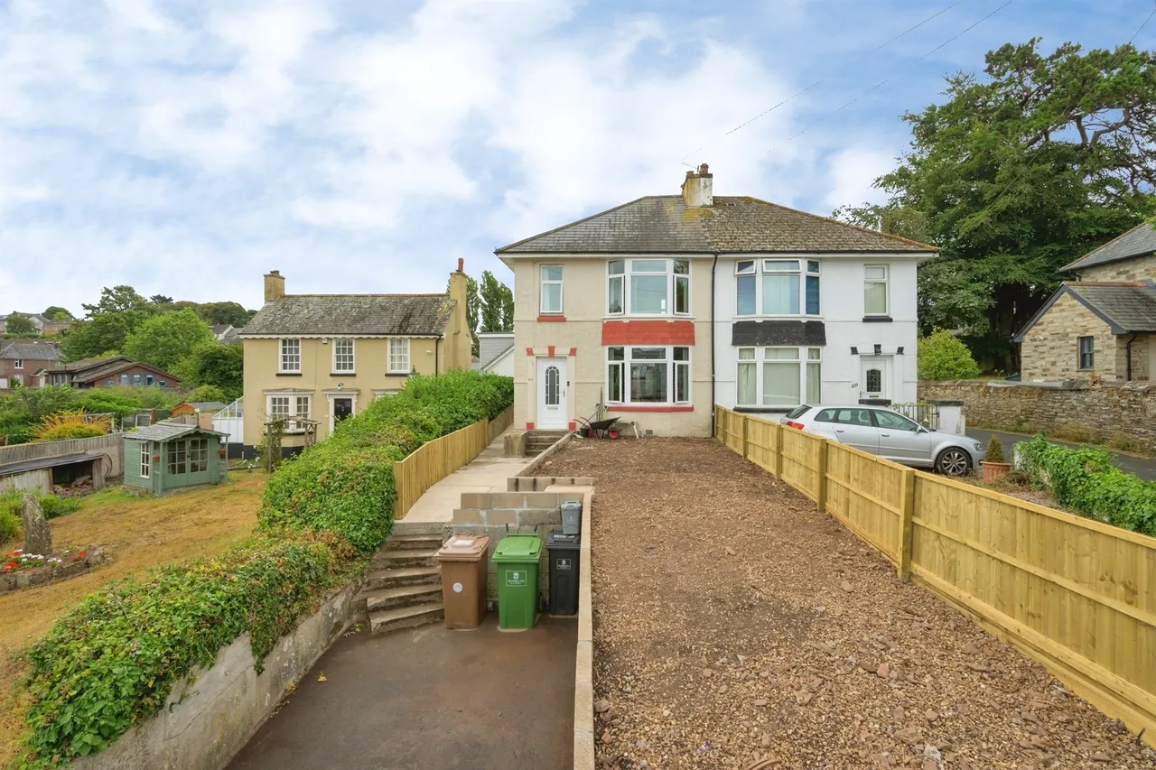 3 bed house for sale, Church Road, Plymstock, PL9