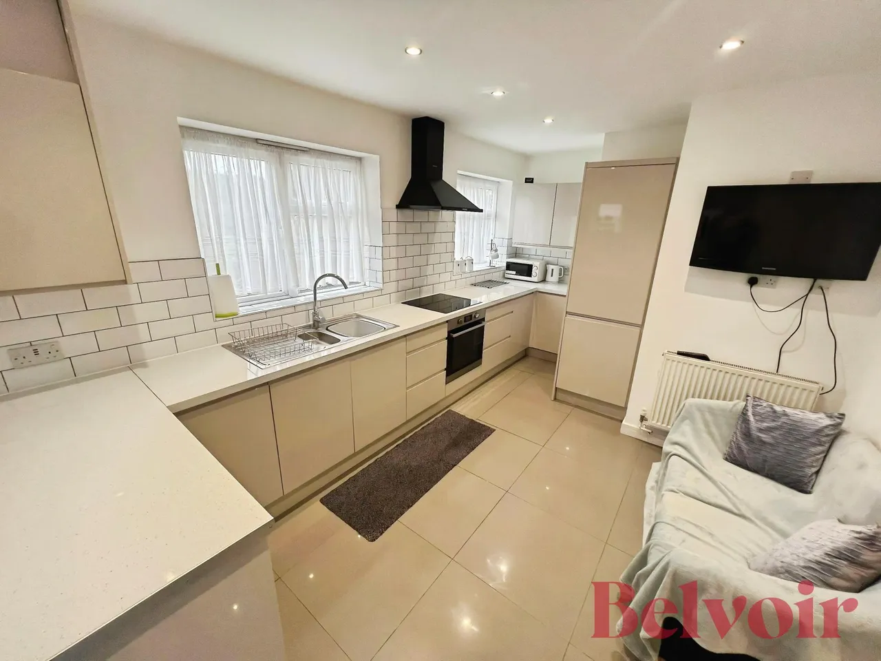 Camillus Road, Newcastle-under-Lyme, ST5, photo 2