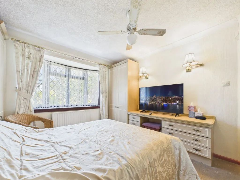 Hogarth Avenue, Reading, RG30, photo 7