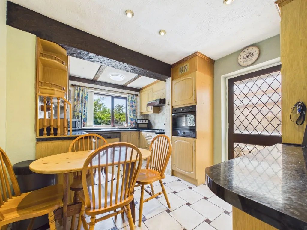 Hogarth Avenue, Reading, RG30, photo 4