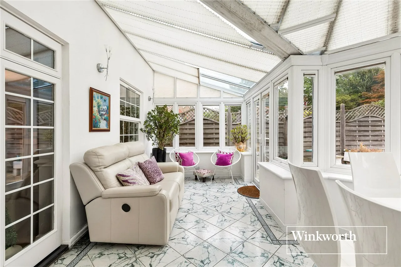 Spring Place, Finchley, N3, photo 16