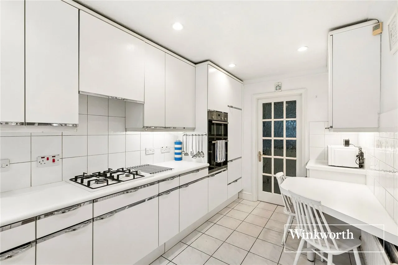 Spring Place, Finchley, N3, photo 12