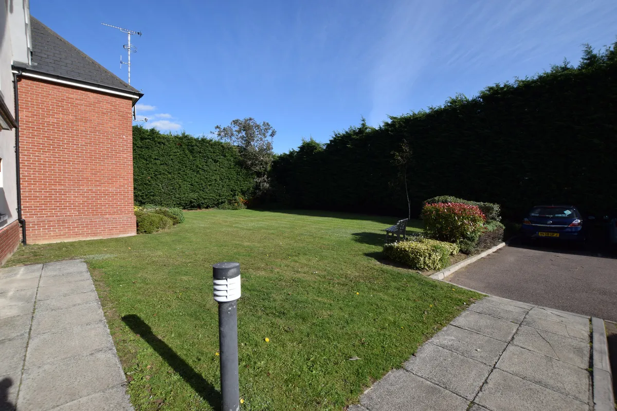 Shrub End Road, Colchester, Essex, CO3 4RW, photo 6