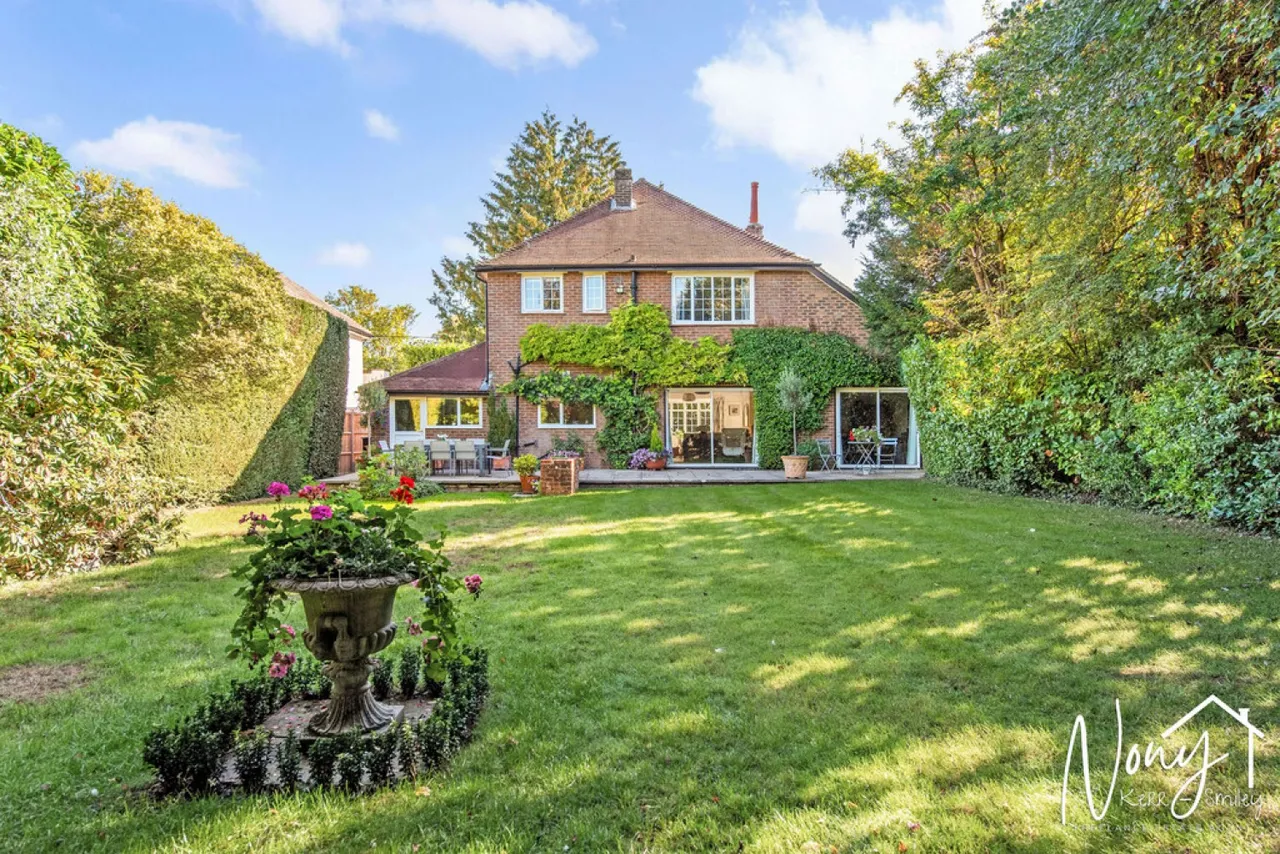 Andover Road North, Winchester, photo 4