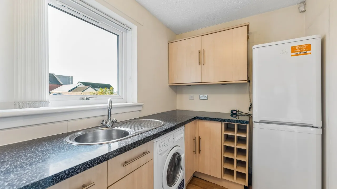 Dumbarton Road, Whiteinch, G14, photo 5