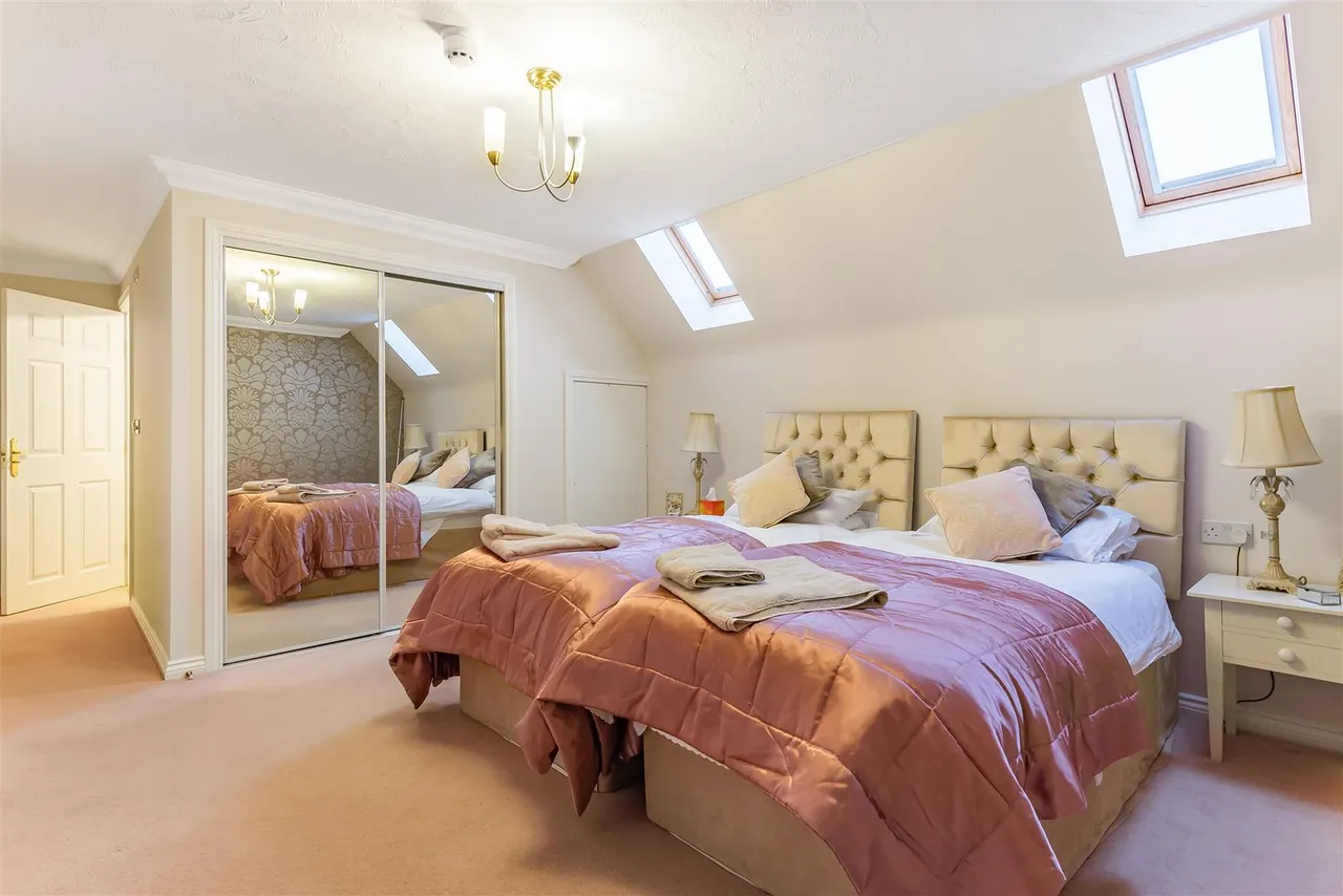 Warwick Road, Solihull, B92, photo 13