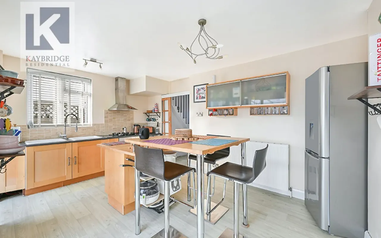 Ruxley Lane, Epsom, KT19, photo 4