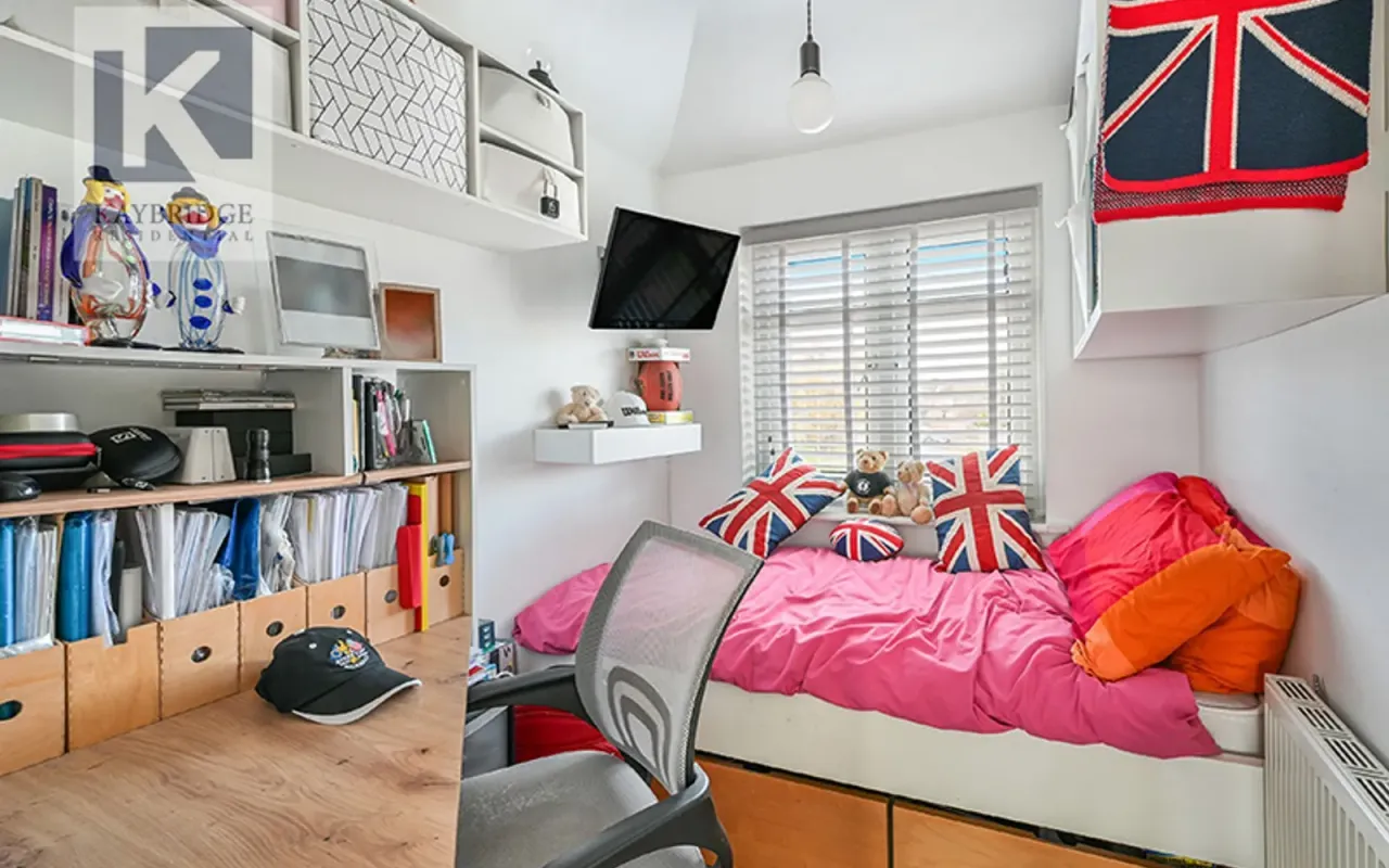 Ruxley Lane, Epsom, KT19, photo 12