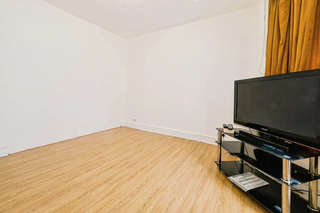 Westdown Road, Leyton, E15, photo 22