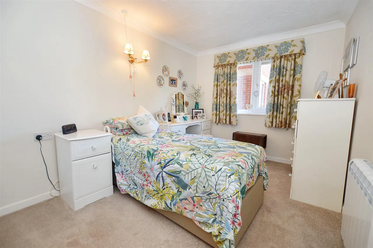 George Street, Sheringham, NR26, photo 10