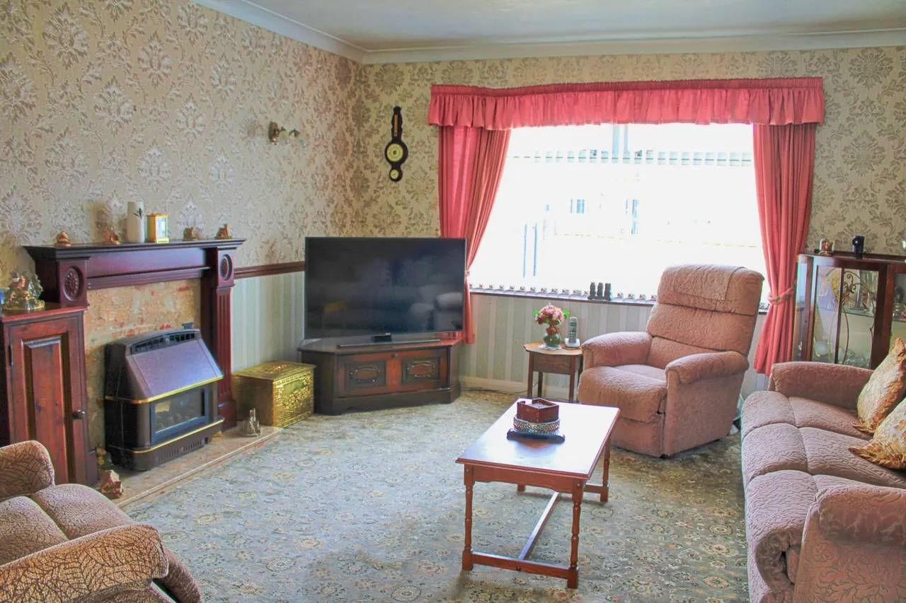 Chapel Road, Broughton, DN20, photo 3