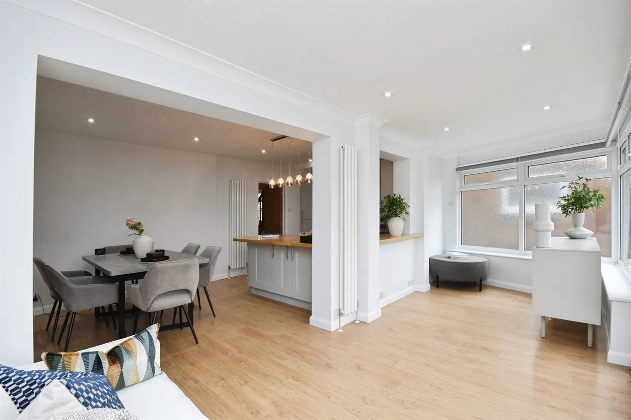 Arlington Gardens, Romford, RM3, photo 7