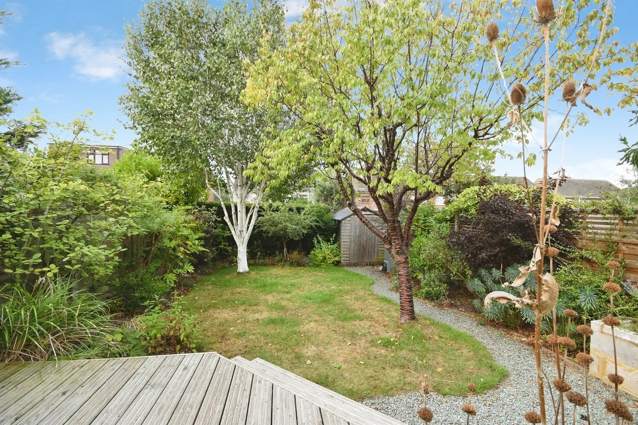Arlington Gardens, Romford, RM3, photo 2