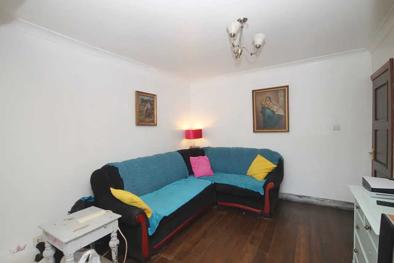 Braund Avenue, Greenford, UB6, photo 6