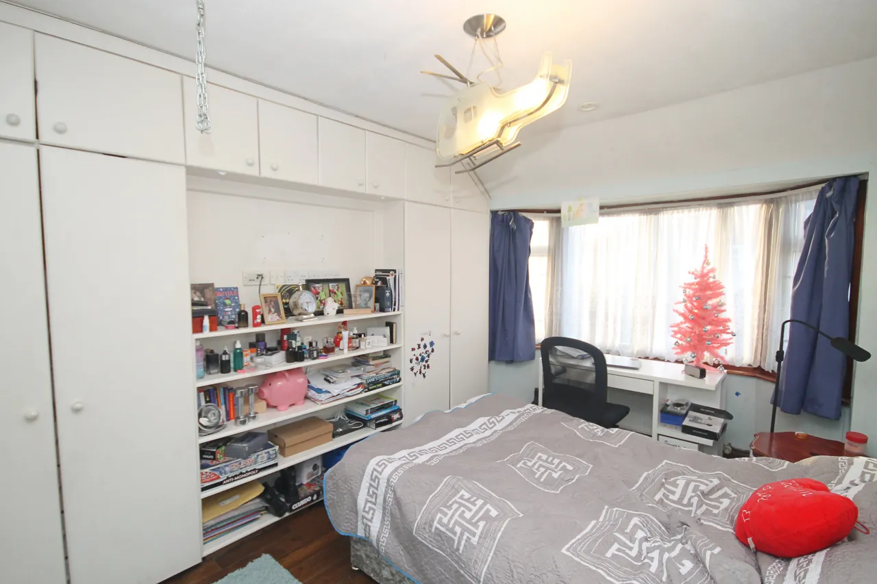Braund Avenue, Greenford, UB6, photo 12
