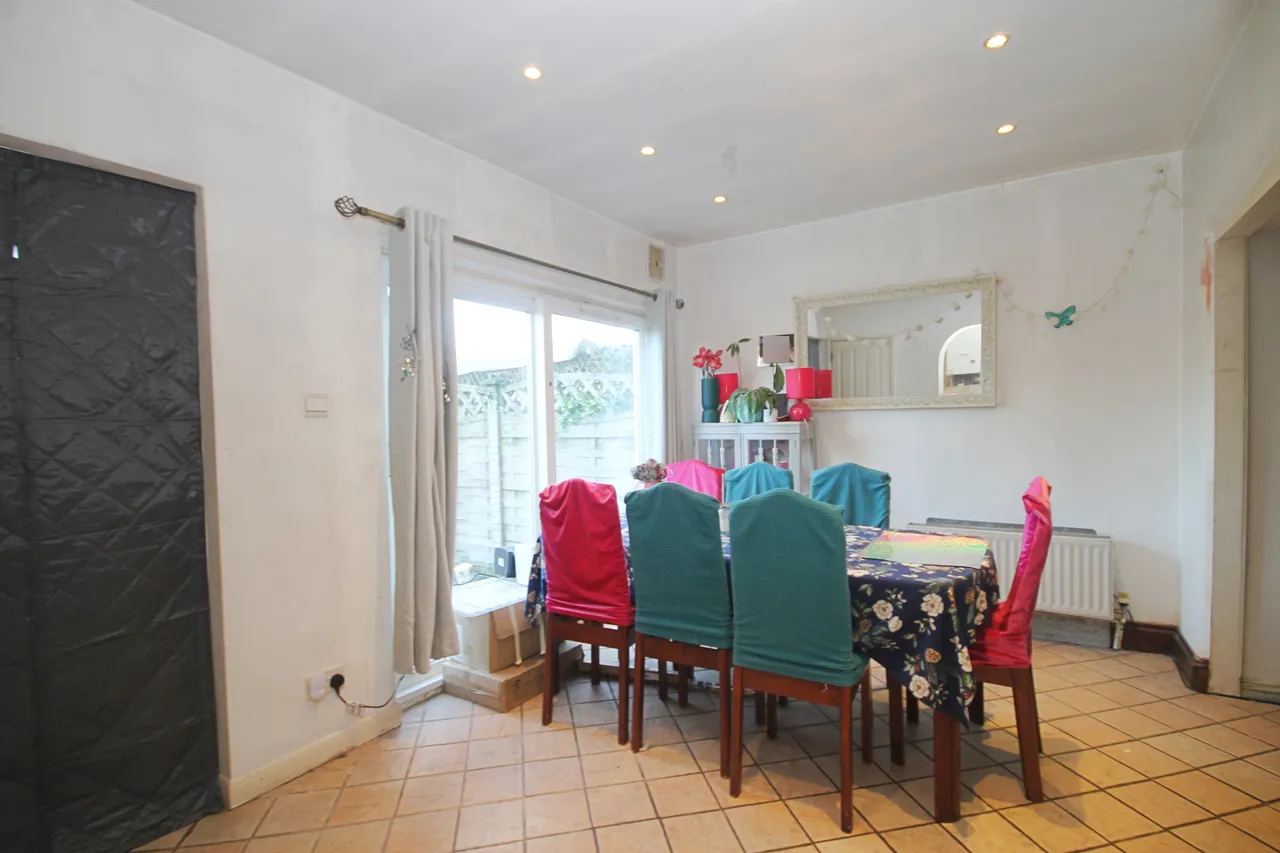 Braund Avenue, Greenford, UB6, photo 4