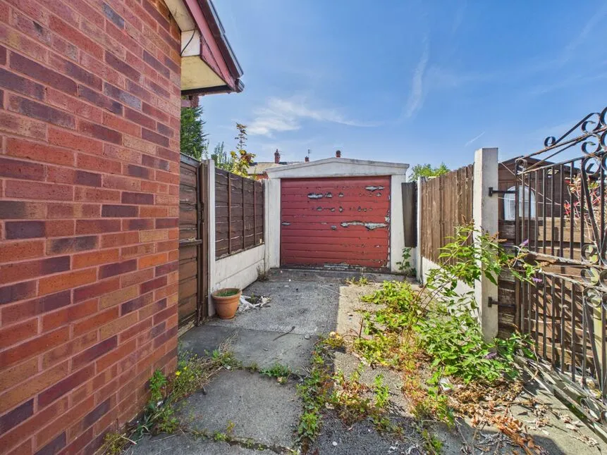 Cowhill Lane, Ashton-under-Lyne, Greater Manchester, OL6, photo 10