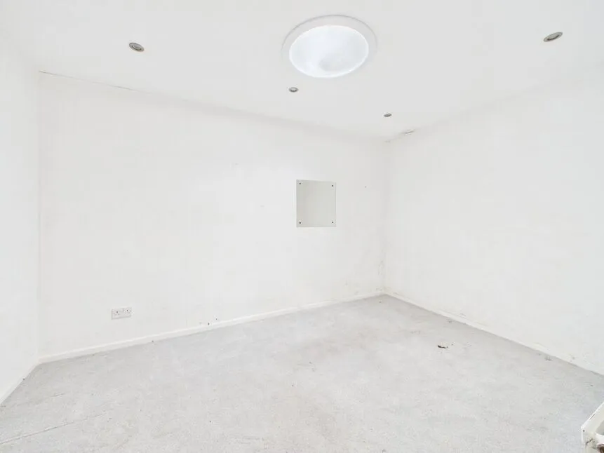 Cowhill Lane, Ashton-under-Lyne, Greater Manchester, OL6, photo 8