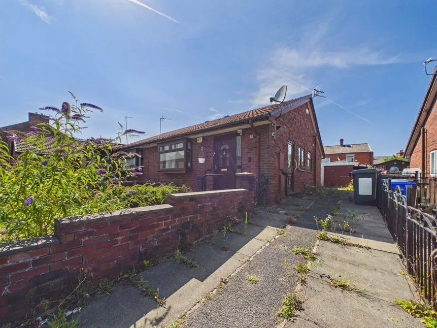 Cowhill Lane, Ashton-under-Lyne, Greater Manchester, OL6, photo 11