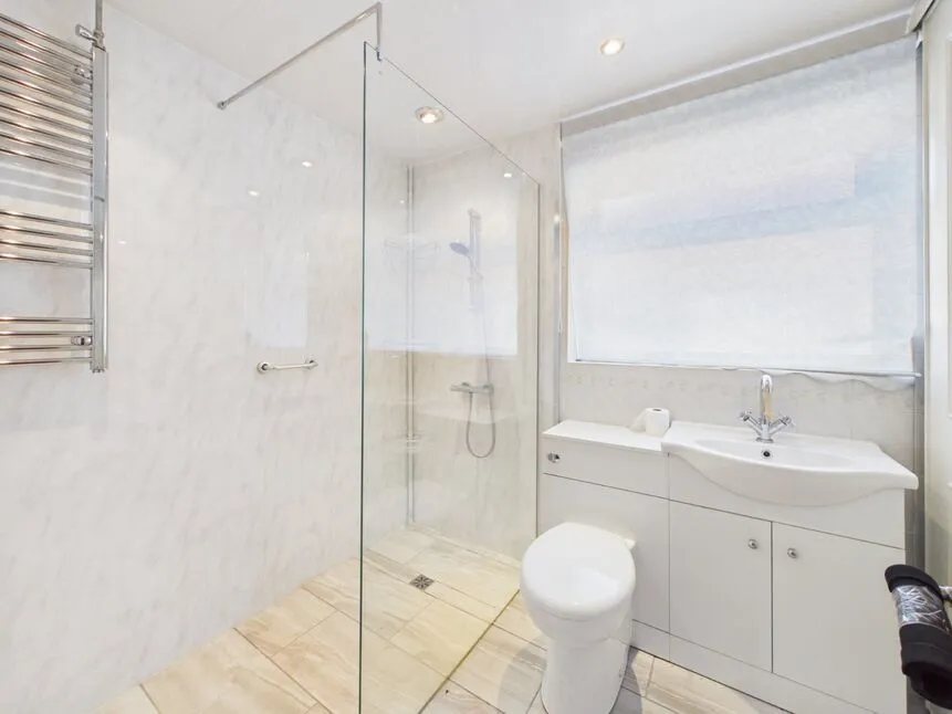 Cowhill Lane, Ashton-under-Lyne, Greater Manchester, OL6, photo 7