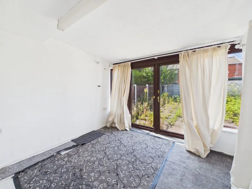 Cowhill Lane, Ashton-under-Lyne, Greater Manchester, OL6, photo 4