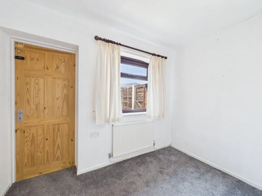 Cowhill Lane, Ashton-under-Lyne, Greater Manchester, OL6, photo 5