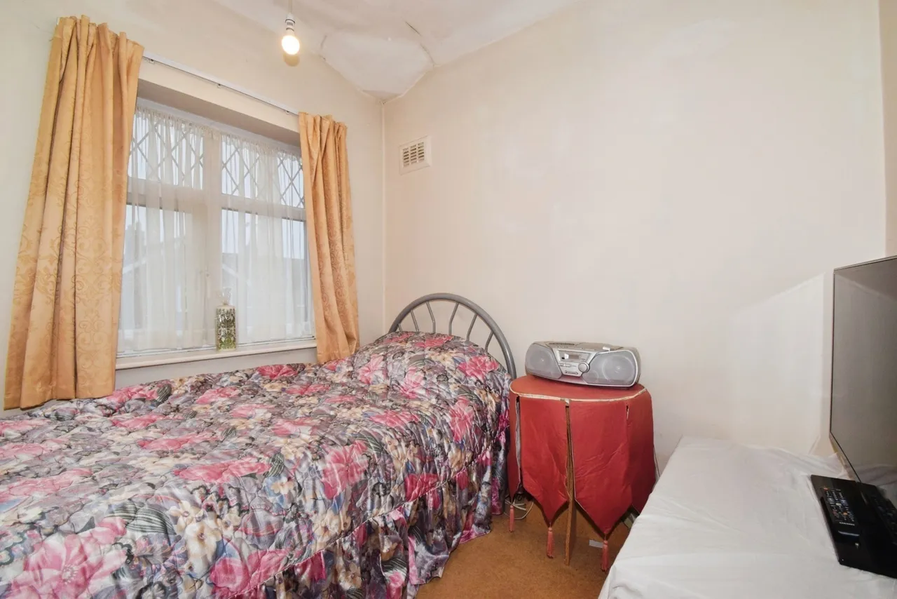 Denegate Avenue, Birstall, LE4, photo 17