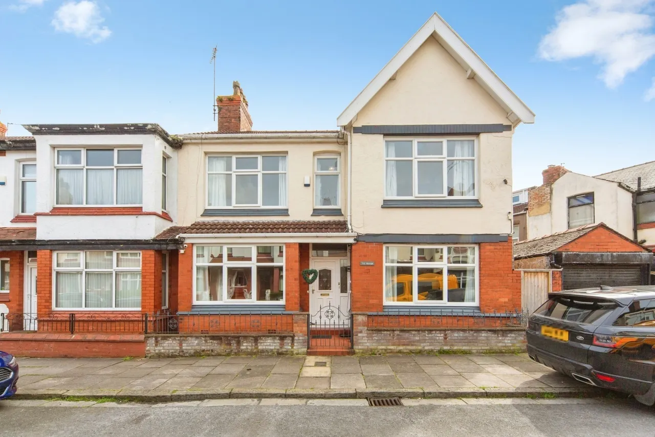 4 bed house to rent, Kingsdale Avenue, Birkenhead, CH42