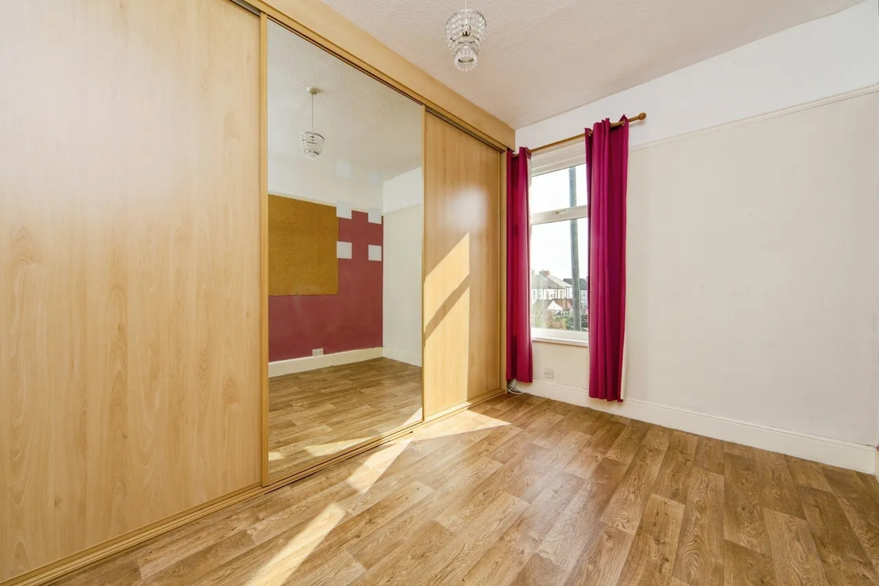 Kingsdale Avenue, Birkenhead, CH42, photo 10