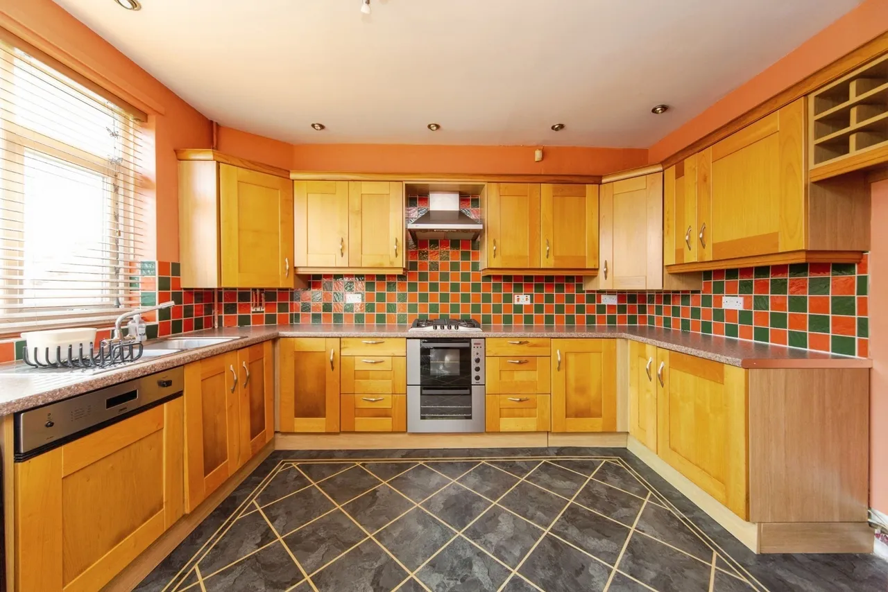 Kingsdale Avenue, Birkenhead, CH42, photo 6