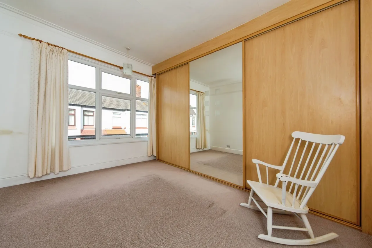 Kingsdale Avenue, Birkenhead, CH42, photo 8