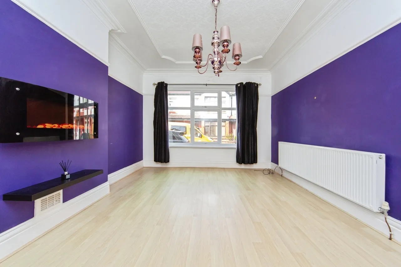 Kingsdale Avenue, Birkenhead, CH42, photo 5