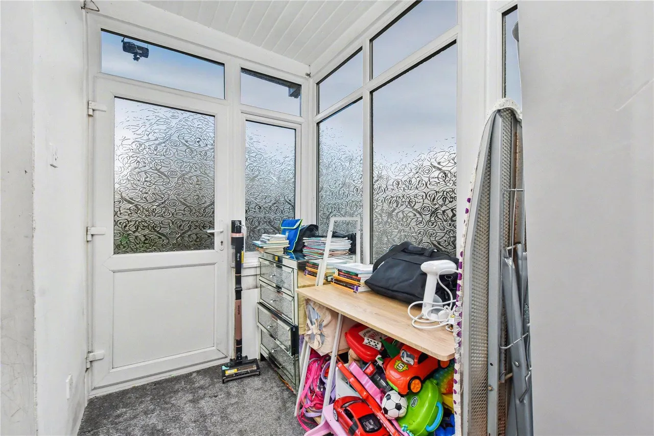 Priesthorpe Avenue, Stanningley, LS28, photo 12