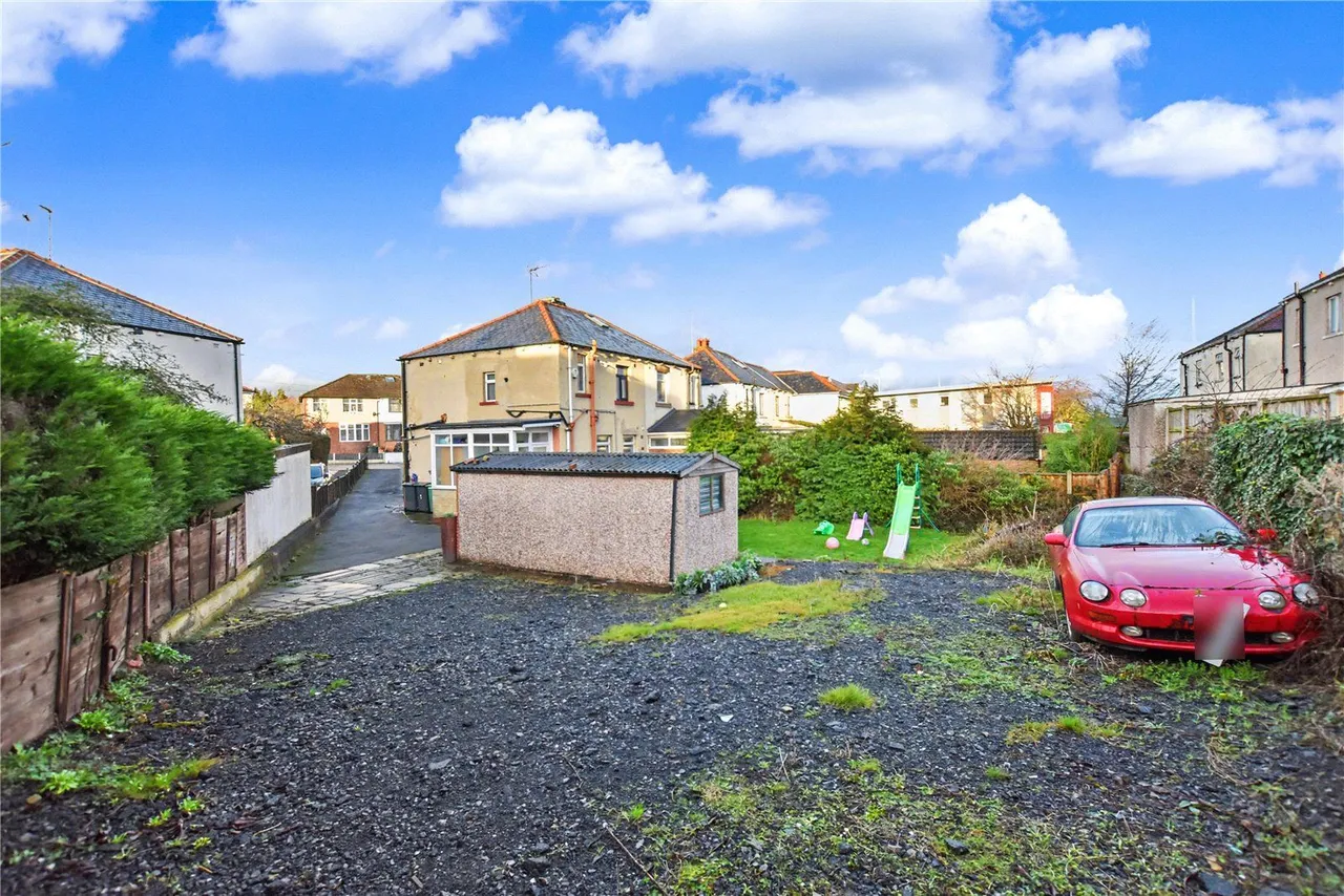 Priesthorpe Avenue, Stanningley, LS28, photo 11
