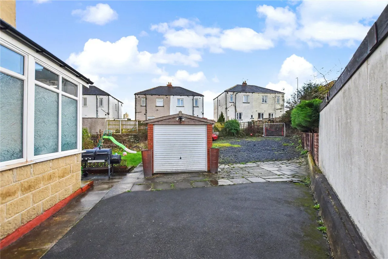 Priesthorpe Avenue, Stanningley, LS28, photo 15