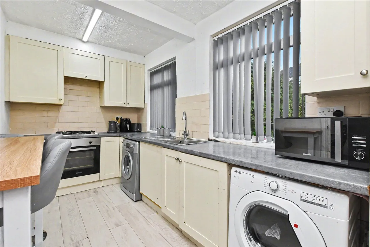 Priesthorpe Avenue, Stanningley, LS28, photo 14