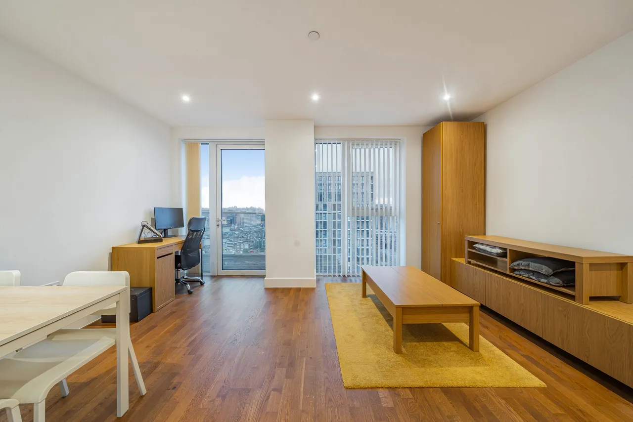 Flat 116, Duncombe House, 15 Victory Parade, London, photo 10
